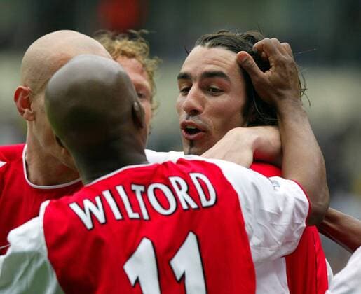 Robert Pires (Arsenal, re.) - Torjubel Fußball Herren English Premier League 2002 2003, 1. Englische Liga, Bolton - Arsenal London 2:2, Vdig, Gruppe Bolton Freude,
