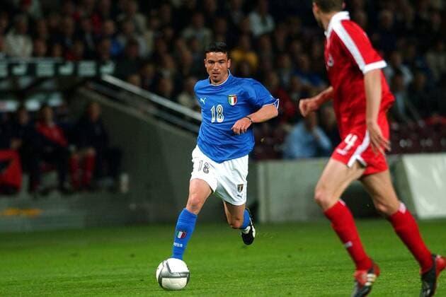 Antonio di Natale (Italien) am Ball Fußball Länderspiel Herren Freundschaftsspiel 2003, Nationalmannschaft, Nationalteam, Länderspiel, Test, Testspiel, Vdig Einzelbild Genf Dynamik,
