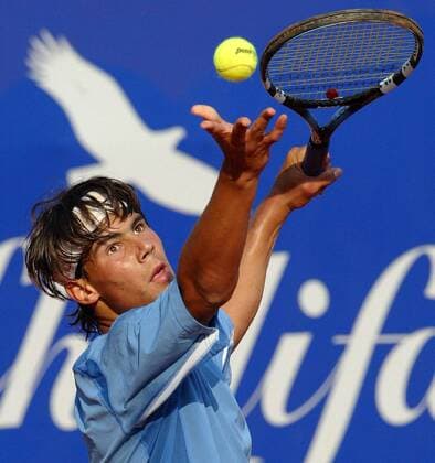 Rafael Nadal (Spanien) - Aufschlag Tennis Herren Monte Carlo Open 2003, ATP-Tour, Grand Slam, Einzelbild Monte Carlo  