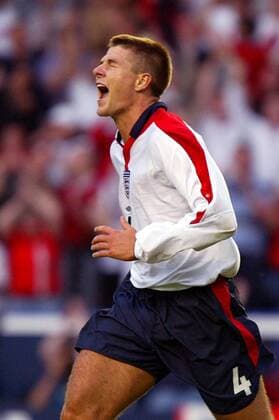 Steven Gerrard (England) - Torjubel Fußball Länderspiel Herren Länderspiel 2003, Freundschaftsspiel, Test, Testspiel, Nationalmannschaft, Nationalteam, Einzelbild Leicester Freude, Begeisterung,