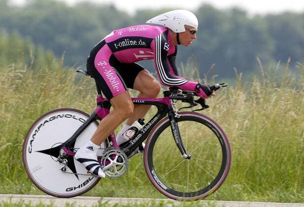 Alexander Vinokourov (Kasachstan Team Telekom) Radsport Herren Deutschlandtour 2003, Deutschland-Tour, Deutschlandrundfahrt, Rundfahrt, Straße, Rad, Vdig Einzelbild Bretten