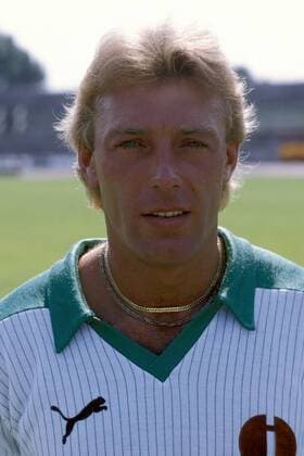 Uwe Bracht (Bremen) Fußball 1. BL Herren Saison 1983 1984, SV Werder Bremen, Vorstellung, Präsentation, Pressetermin, Porträttermin Porträt Aufnahmedatum geschätzt Bremen