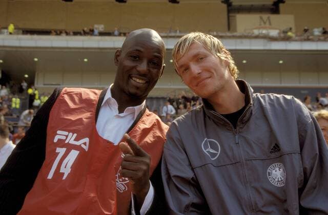 DSF-Moderator Anthony Baffoe (li.) und Benjamin Lauth (Deutschland) Fußball Länderspiel Herren Europameisterschaftsqualifikation 2003, Qualifikation, Nationalmannschaft, Nationalteam, Länderspiel Gruppe Glasgow
