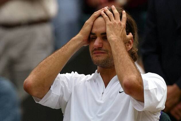 Roger Federer (Schweiz) kann seinen Sieg kaum fassen Tennis Herren All England Championships 2003, Grand Slam, ATP-Tour, Finale, Endspiel, Vdig Einzelbild Wimbledon London Glück, Freude, Begeisterung,