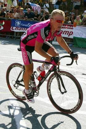 Alexander Winokurow (Kasachstan Team Telekom) Radsport Herren Tour de France 2003, 8. Etappe: Sallanches - Alpe d Huez, dHuez, Rad, Straße, Straßenradsport, Vdig Einzelbild