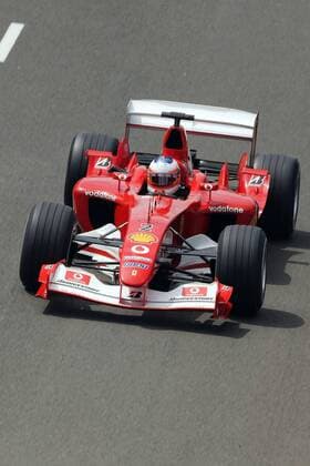 Rubens Barrichello (Brasilien Ferrari) in seinem Boliden Motorsport Grand Prix Herren Großer Preis von Großbritannien 2003, Formel 1 Weltmeisterschaft, F1, F, GP, WM, Qualifying Einzelbild Silverstone