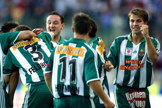 Torjubel Rapid Wien, v. re.: Andreas Ivanschitz, Hofmann, Hiden und Feldhofer Fußball Herren tmobileBundesliga 2003 2004, 1. österreichische Liga, Salzburg - SK Rapid Wien 1:2 Gruppe Salzburg Freude, Begeisterung,