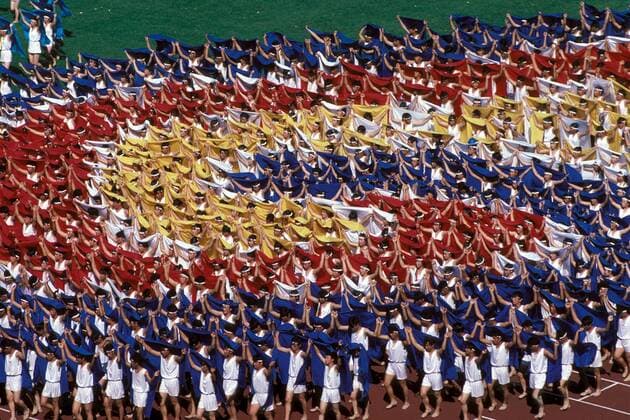 Buntes Showprogramm zur Eröffnungsfeier der Olympischen Spiele in Seoul OS Sommer Herren Olympische Spiele 1988, Sommerspiele, Olympia, Olympiade, Eröffnung, Eröffnungszeremonie, Vdia Totale Seoul