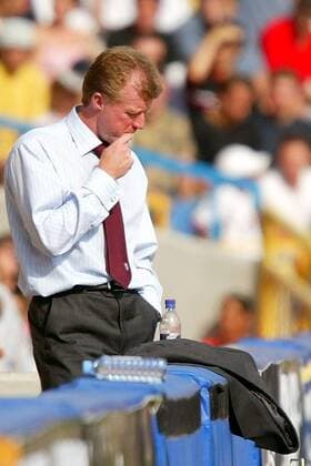 Trainer Steve McClaren (Middlesbrough) nachdenklich Fußball Herren English Premier League 2003 2004, 1. Englische Liga, FC Middlesbrough Einzelbild London Nachdenklichkeit,