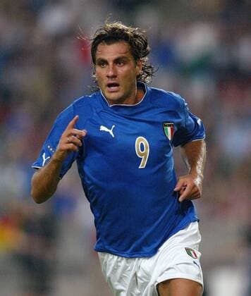 Christian Vieri (Italien) - Torjubel Fußball Länderspiel Herren Länderspiel 2003, Nationalmannschaft, Nationalteam, Nationaltrikot, Testspiel, Freundschaftsspiel Einzelbild Stuttgart Freude