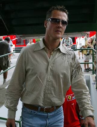Michael Schumacher (Deutschland Ferrari) im Fahrerlager Motorsport Grand Prix Herren Großer Preis von Ungarn 2003, Formel 1 Weltmeisterschaft, F1, F, GP, WM, Vdig, Training Einzelbild Budapest