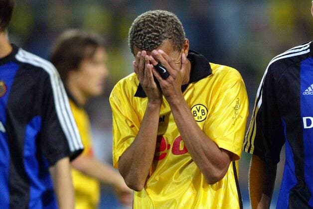 Marcio Amoroso (BVB) verzweifelt Fußball EC 1 Herren Champions League Qualifikation 2003 2004, Borussia Dortmund, Einzelbild Dortmund Enttäuschung, Verzweiflung,