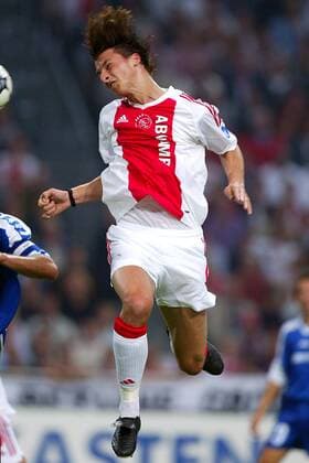 Zlatan Ibrahimovic (Ajax) - Kopfball - VERÖFFENTLICHUNGSRECHTE NUR FÜR DEUTSCHE MEDIEN Fußball EC 1 Herren Champions League Qualifikation 2003 2004, Ajax Amsterdam Einzelbild Amsterdam Dynamik,