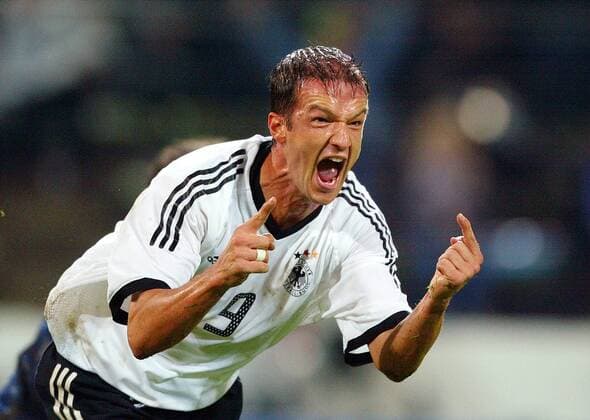 Fredi Bobic (Deutschland) - Torjubel Fußball Länderspiel Herren Europameisterschaftsqualifikation 2003, Länderspiel, Qualifikation, Nationalmannschaft, Nationalteam Einzelbild Dortmund Begeisterung, Freude,