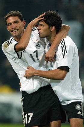 Michael Ballack (re.) und Kevin Kuranyi (beide Deutschland) - Torjubel Fußball Länderspiel Herren Europameisterschaftsqualifikation 2003, Länderspiel, Qualifikation, Nationalmannschaft, Nationalteam Gruppe Dortmund Freude,