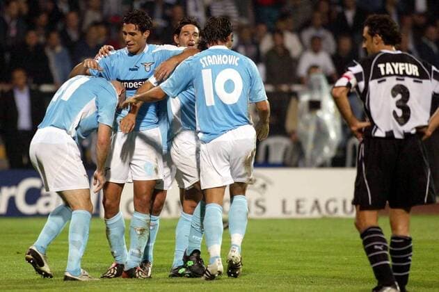 Torjubel Lazio mit Bernardo Corradi (Mitte) Fußball EC 1 Herren Champions League 2003 2004, Besiktas Istanbul - Lazio Rom 0:2, Gruppe Istanbul Freude,