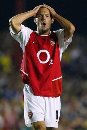 Fredrik Ljungberg (Arsenal London) fassungslos Fußball EC 1 Herren Champions League 2003 2004, FC Einzelbild Freddie, Freddy London Enttäuschung,