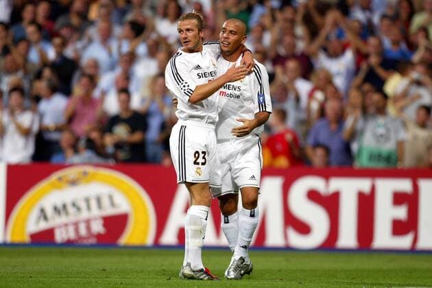 Ronaldo (re.) und David Beckham (beide Real) - Torjubel - VERÖFFENTLICHUNGSRECHTE NUR FÜR DEUTSCHE MEDIEN Fußball EC 1 Herren Champions League 2003 2004, Real Madrid Gruppe Madrid Harmonie, Freude,