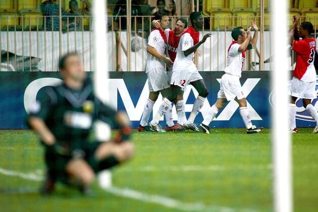 Torjubel Monaco v.li.: Fernando Morientes, Gael Givet, Sheyi Emmanuel Adebayor, Ludovic Giuly, Patrice Evra Fußball EC 1 Herren Champions League 2003 2004, AS Monaco, Gruppe Monte Carlo Freude,  