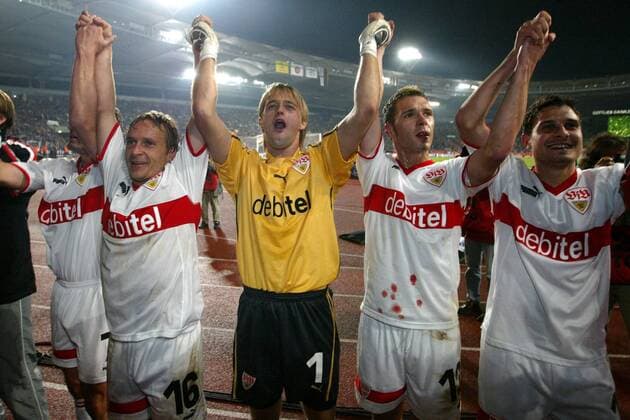 Mannschaftsjubel Stuttgart v.re.: Imre Szabics, Christian Tiffert, Torwart Timo Hildebrand, Horst Heldt Fußball EC 1 Herren Champions League 2003 2004, VfB Stuttgart, Gruppe Stuttgart Freude,