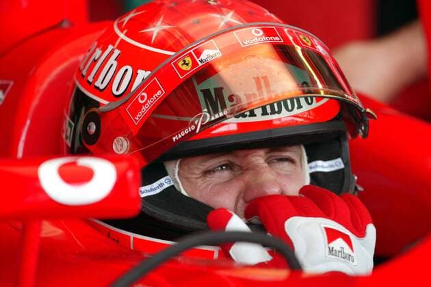 Michael Schumacher (Deutschland Ferrari) zerknirscht im Cockpit seines Rennwagens Motorsport Grand Prix Herren Großer Preis von Japan 2003, Formel 1 Weltmeisterschaft, F1, F, GP, WM, freies Training Porträt International Racing Course Suzuka Skepsis,