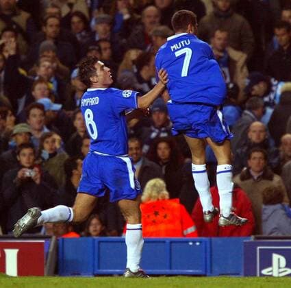 Torschütze Adrian Mutu (re.) und Frank Lampard (beide Chelsea) - Torjubel Fußball EC 1 Herren Champions League 2003 2004, FC Chelsea Gruppe London Freude, Begeisterung,
