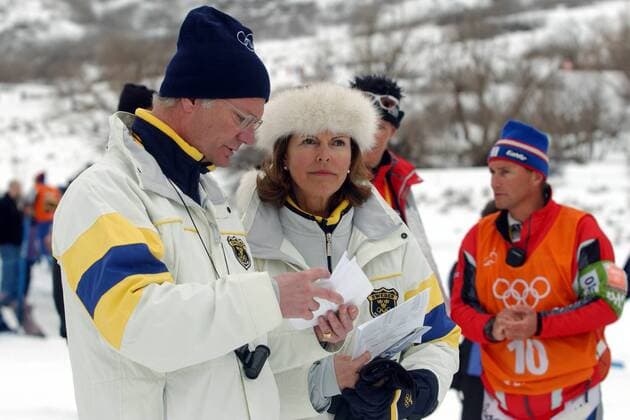 König Karl-Gustav und Königin Silvia von Schweden zu Gast bei den Olympischen Winterspielen Nordischer Skilauf OS Winter Herren Olympische Winterspiele 2002, Olympia, Olympiade, Spiele, Ski Nordisch, Nordischer Skisport, Gruppe Salt Lake City