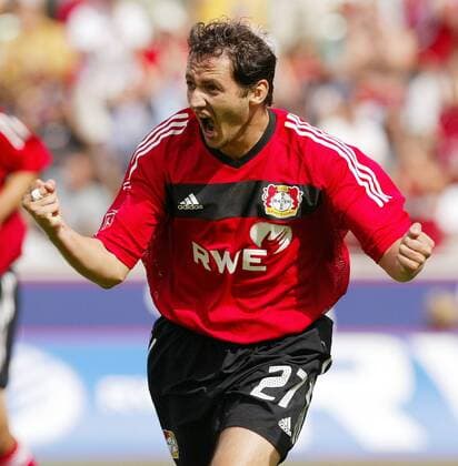 Oliver Neuville (Leverkusen) - Torjubel Fußball 1. BL Herren Saison 2003 2004, Bayer 04 Leverkusen, Vdig Einzelbild Leverkusen Freude, Begeisterung,