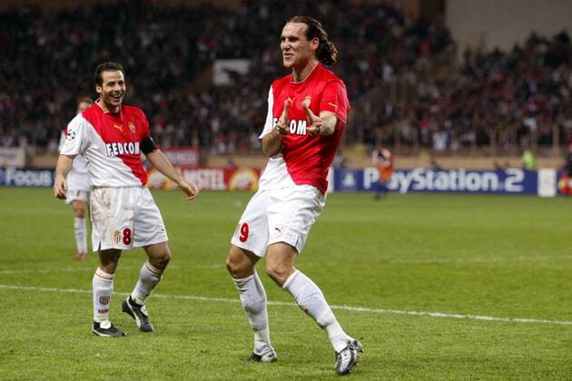 Torschütze Dado Prso jubelt, Ludovic Giuly (li., beide Monaco) freut sich mit ihm Fußball EC 1 Herren Champions League 2003 2004, AS Monaco Gruppe Monte Carlo Freude, Begeisterung,  