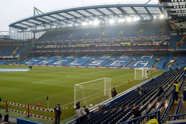Das Stadion an der Stamford Bridge - Heimspielort des FC Chelsea Fußball Herren English Premier League 2003 2004, 1. Englische Liga, FC Chelsea Totale Stamford Bridge London  