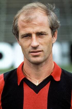 Willi Neuberger (Frankfurt) Fußball 1. BL Herren Saison 1982 1983, Eintracht Frankfurt, Vorstellung, Präsentation, Pressetermin, Porträttermin, Porträt Frankfurt M.