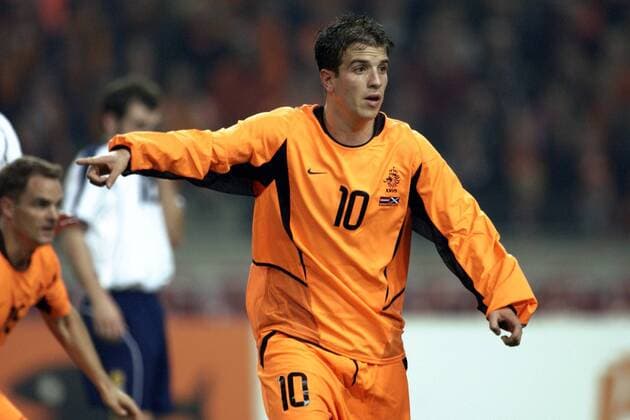 Rafael van der Vaart (Niederlande) gibt die Richtung vor Fußball Länderspiel Herren Europameisterschaftsqualifikation 2003, Länderspiel, Qualifikation, Relegation, Relegationsspiel Einzelbild Amsterdam