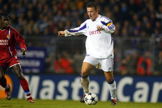 Walter Baseggio (re., Anderlecht) gegen Mahamadou Diarra (Lyon) Fußball EC 1 Herren Champions League 2003 2004, RSC Anderlecht - Olympique Lyonnais 1:0, OL, Vdig Gruppe Brüssel Dynamik,  