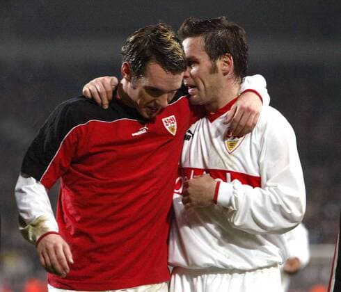 Christian Tiffert (li.) und Silvio Meißner (beide Stuttgart) - Schlußjubel Fußball EC 1 Herren Champions League 2003 2004, VfB Stuttgart Gruppe Stuttgart Harmonie Freude,