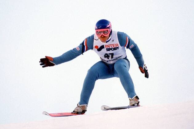 Michael Edwards (Großbritannien) alias Eddie the eagle - Landung Skispringen Herren 38. Vierschanzentournee 1989 1990, Neujahrsspringen, Ski Nordisch, Nordischer Skisport, Skisprung Einzelbild Garmisch-Partenkirchen