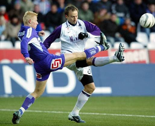 Sigurd Rushfeldt (Wien, re.) gegen Andreas Ibertsberger (Salzburg) Fußball Herren tmobileBundesliga 2003 2004, SV Wüstenrot Salzburg - FK Austria Memphis Magna Wien 0:1 Gruppe Salzburg Dynamik,