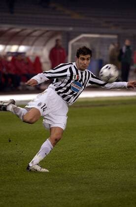 Enzo Maresca (Juventus) zieht ab Fußball EC 1 Herren Champions League 2003 2004, Juventus Turin, Juve, Serie A, 1. Italienische Liga, Einzelbild Turin Dynamik,