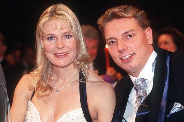 Gunda Niemann-Stirnemann (Deutschland) mit ihrem Ehemann Oliver Eisschnellauf Damen Eisschnelllauf 1998, Eisschnellaufen, Eisschnelllaufen, Vneg, Gruppe Wiesbaden