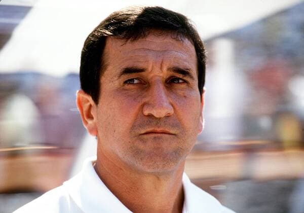 Nationaltrainer Carlos Alberto Parreira (Brasilien) nachdenklich Fußball WM Herren Weltmeisterschaft 1994, Länderspiel, Viertelfinale, Nationalmannschaft, Nationalteam, Porträt Dallas Nachdenklichkeit,