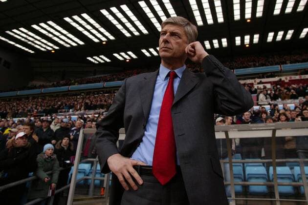 Trainer Arsene Wenger (Arsenal) nachdenklich Fußball Herren English Premier League 2003 2004, 1. Englische Liga, Arsenal London Einzelbild Birmingham Nachdenklichkeit,