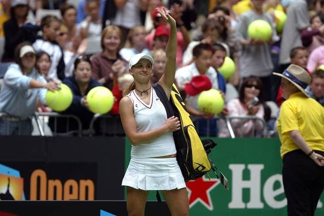 Tatiana Golovin (Frankreich) verabschiedet sich von den Zuschauern Tennis Damen Australian Open 2004, Grand Slam, WTA-Tour Einzelbild Melbourne