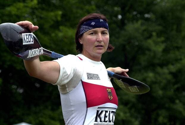 Birgit Fischer (Deutschland) Kanu Damen Fotoshooting 2000, Shooting, Fototermin, Vdig, Nationaltrikot Einzelbild Duisburg