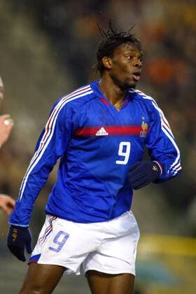 Louis Saha (Frankreich) Fußball Länderspiel Herren Freundschaftsspiel 2004, Test, Testspiel, Länderspiel Einzelbild Brüssel Dynamik,  