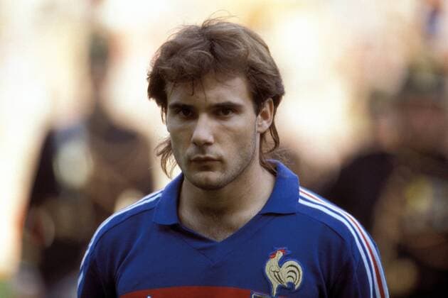 Fußball, EM Finale 1984 in Paris, Frankreich - Spanien Bruno Bellone (Frankreich) Fußball EM Herren DEUTSCHSPRACHIGE SPORTZEITSCHRIFTEN UND -ZEITUNGEN NUR NACH RÜCKSPRACHE, Europameisterschaft 1984 Porträt Paris