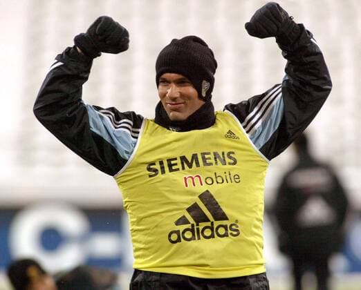 Zinedine Zidane (Real Madrid) - ein Siegertyp durch und durch Fußball EC 1 Herren Champions League 2003 2004, Real Madrid, Primera Division, 1. Spanische Liga, Training Einzelbild München Freude,