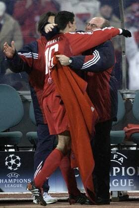 Manager Uli Hoeneß (re.) und Roy Makaay (beide Bayern) - Torjubel Fußball EC 1 Herren Champions League 2003 2004, Achtelfinale, FC Bayern München, Gruppe München Freude,