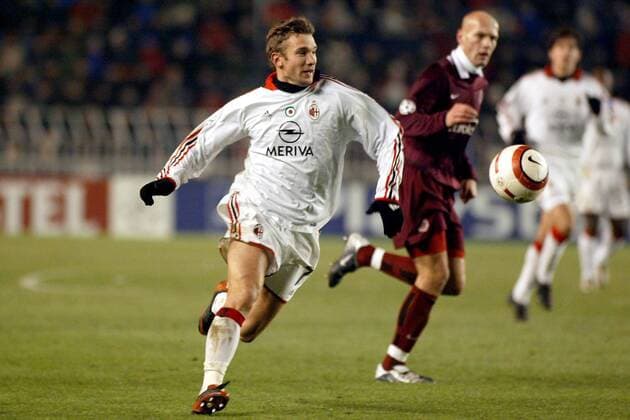 Andrej Schewtschenko (Milan) am Ball Fußball EC 1 Herren Champions League 2003 2004, Sparta Prag - AC Mailand 0:0, Vdig Gruppe Prag Dynamik,
