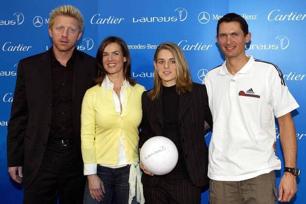 Nach der Pressekonferenz zur Nominierung für den Laureus World Sports Award v.li.: die Jurymitglieder Boris Becker und Katarina Witt, sowie die nominierten Nia Künzer (Mannschaft des Jahres) und Michael Teuber (Behinderten-Sportler des Jahres) Tennis Laureus World Sports Award 2004, Nominierung, Sportlerwahl, Pressekonferenz, PK, Pressetermin Gruppe Sportoscar, Award, Awards, Sport, Sports Berlin