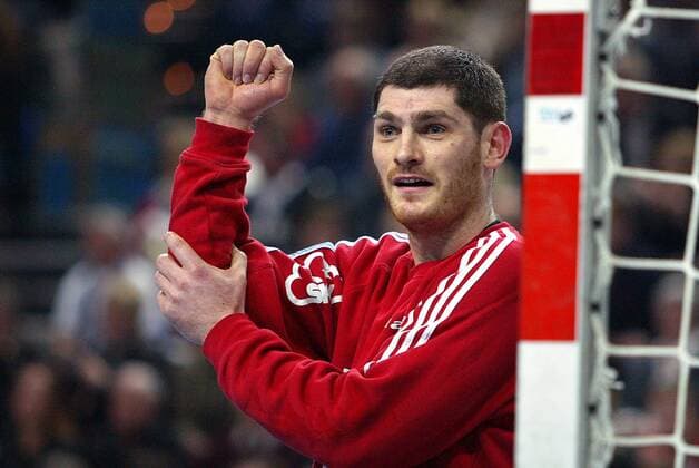 Torwart Henning Fritz (Kiel) reklamiert Foulspiel Handball EC 3 Herren EHF-Cup 2003 2004, Pokal, Europapokal, Europacup, Halbfinale, THW Kiel, Vdig, Einzelbild Kiel