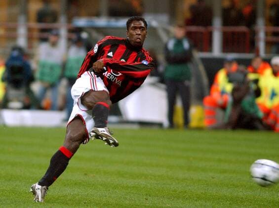 Clarence Seedorf (Milan) zieht ab Fußball EC 1 Herren Champions League 2003 2004, AC Mailand, Viertelfinale, Vdig Einzelbild Mailand Dynamik,